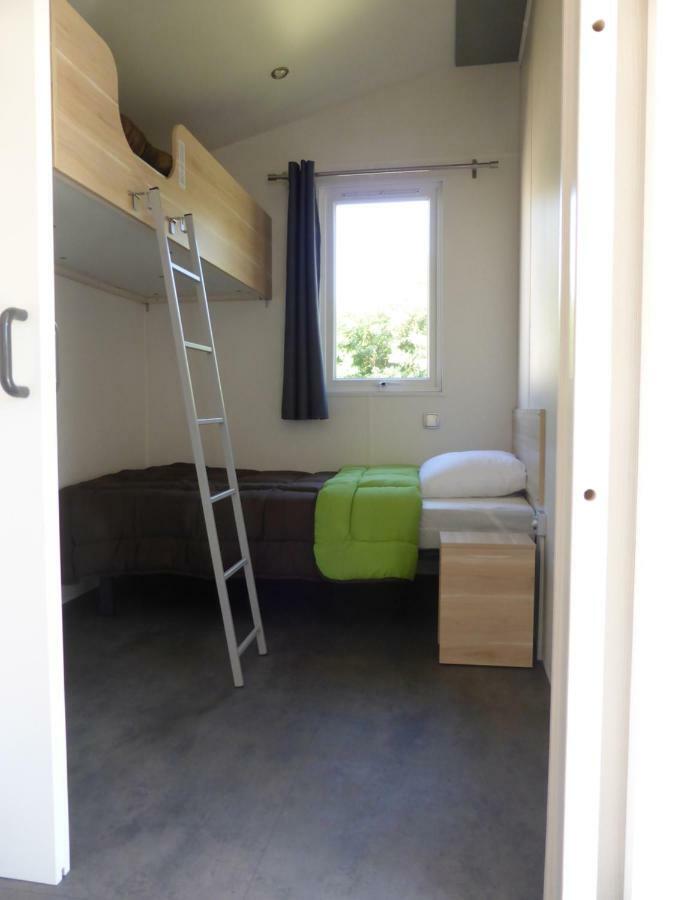 Camping Lou Gourdan Hotell Puget-Théniers Exteriör bild